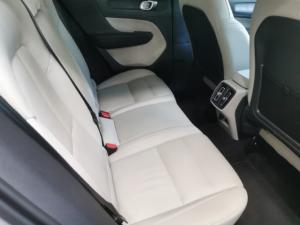 Volvo XC40 B4 Plus Dark - Image 8