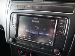 Volkswagen Polo Vivo hatch 1.4 Comfortline - Image 13