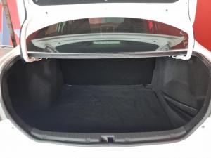 Toyota Corolla Quest 1.6 - Image 9
