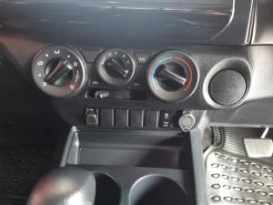 Toyota Hilux 2.4GD-6 Xtra cab Raider auto - Image 18
