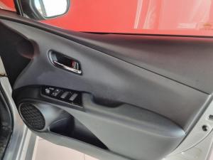 Toyota Prius Hybrid - Image 15