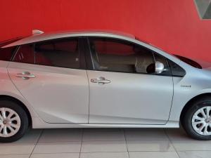 Toyota Prius Hybrid - Image 6
