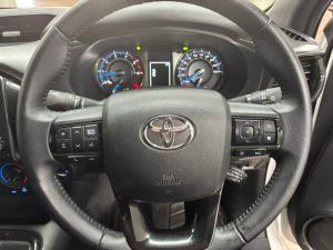 Toyota Hilux 2.8GD-6 Xtra cab 4x4 Legend manual - Image 11