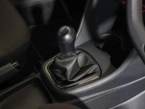 Volkswagen Polo Vivo hatch 1.4 - Image 14