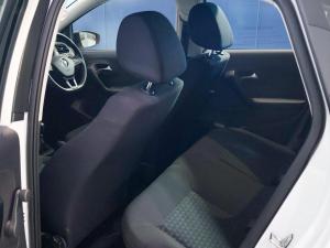 Volkswagen Polo Vivo hatch 1.4 - Image 15