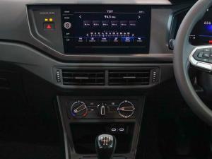 Volkswagen Polo hatch 1.0TSI - Image 10