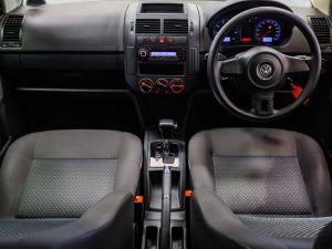 Volkswagen Polo Vivo 5-door 1.4 Trendline auto - Image 10