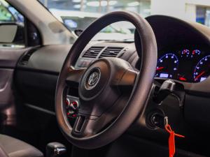 Volkswagen Polo Vivo 5-door 1.4 Trendline auto - Image 8