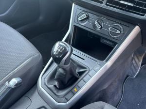 Volkswagen Polo hatch 1.0TSI Life manual - Image 15