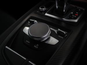 Audi R8 coupe V10 performance quattro - Image 21