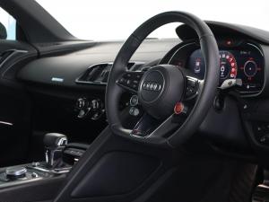 Audi R8 coupe V10 performance quattro - Image 23