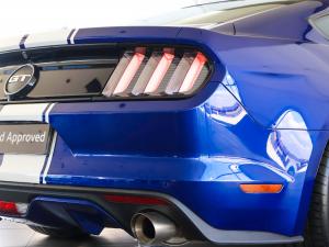 Ford Mustang 5.0 GT fastback auto - Image 14