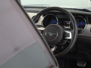 Ford Mustang 5.0 GT fastback auto - Image 17