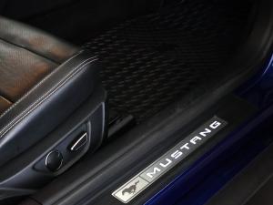 Ford Mustang 5.0 GT fastback auto - Image 29