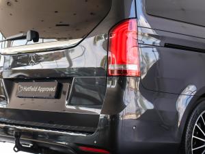 Mercedes-Benz V-Class V300d Avantgarde AMG Line - Image 12