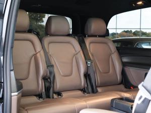 Mercedes-Benz V-Class V300d Avantgarde AMG Line - Image 19