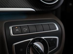 Mercedes-Benz V-Class V300d Avantgarde AMG Line - Image 26