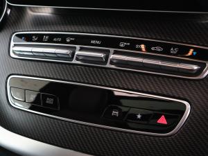 Mercedes-Benz V-Class V300d Avantgarde AMG Line - Image 28