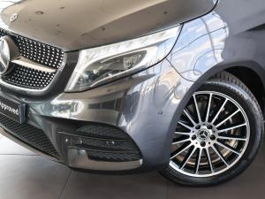 Mercedes-Benz V-Class V300d Avantgarde AMG Line - Image 2