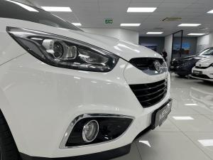 Hyundai ix35 2.0CRDi Elite - Image 4