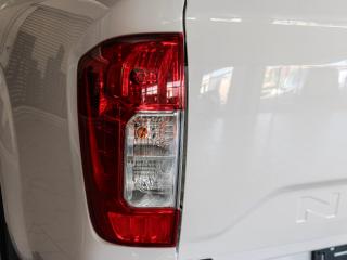 Nissan Navara 2.5DDTi double cab XE