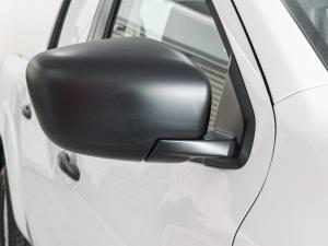 Nissan Navara 2.5DDTi double cab XE - Image 9