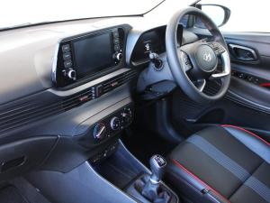 Hyundai i20 1.0T Fluid manual - Image 16