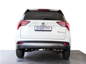 Mahindra XUV700 2.0T AX5 - Image 6