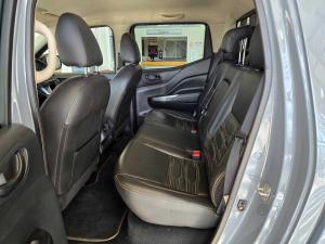 Nissan Navara 2.5DDTI PRO-4X 4X4 automatic D/C - Image 12