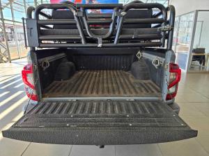 Nissan Navara 2.5DDTI PRO-4X 4X4 automatic D/C - Image 5