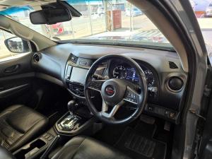 Nissan Navara 2.5DDTI PRO-4X 4X4 automatic D/C - Image 8