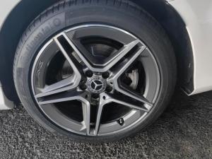Mercedes-Benz C-Class C200 - Image 4