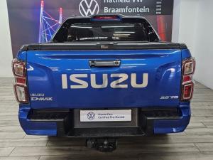 Isuzu D-Max 3.0TD double cab V-Cross - Image 15