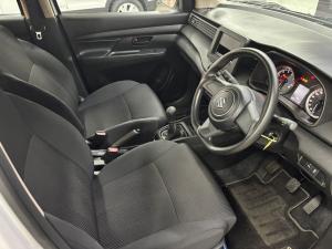 Suzuki Ertiga 1.5 GA - Image 8