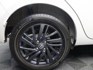 Toyota Vitz 1.0 XR manual - Image 5