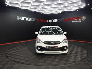 Toyota Vitz 1.0 XR manual - Image 2