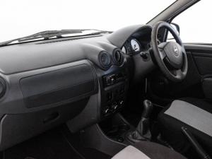 Nissan NP200 1.6i - Image 12