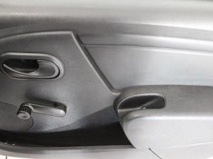 Nissan NP200 1.6i - Image 13
