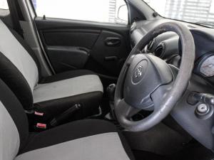 Nissan NP200 1.6i - Image 15