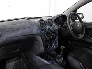 Ford Figo 1.4 Ambiente - Image 13