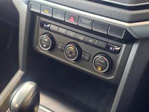 Volkswagen Amarok 2.0BiTDI double cab Highline auto - Image 19