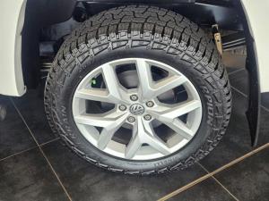 Volkswagen Amarok 2.0BiTDI double cab Highline auto - Image 21