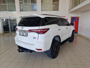 Toyota Fortuner 2.8GD-6 4x4 VX - Image 2