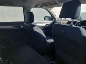 Suzuki Vitara Brezza 1.5 GLX - Image 15