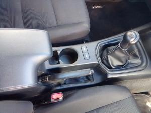Toyota Hilux 2.4GD-6 single cab Raider manual - Image 8