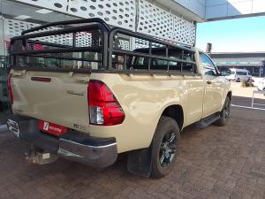 Toyota Hilux 2.4GD-6 single cab Raider manual - Image 2