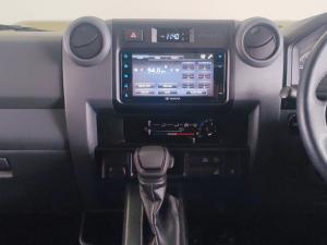 Toyota Land Cruiser 79 2.8GD-6 double cab - Image 15