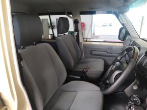 Toyota Land Cruiser 79 2.8GD-6 double cab - Image 17