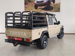 Toyota Land Cruiser 79 2.8GD-6 double cab - Image 2