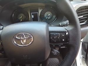 Toyota Hilux 2.8GD-6 double cab 4x4 Legend auto - Image 10